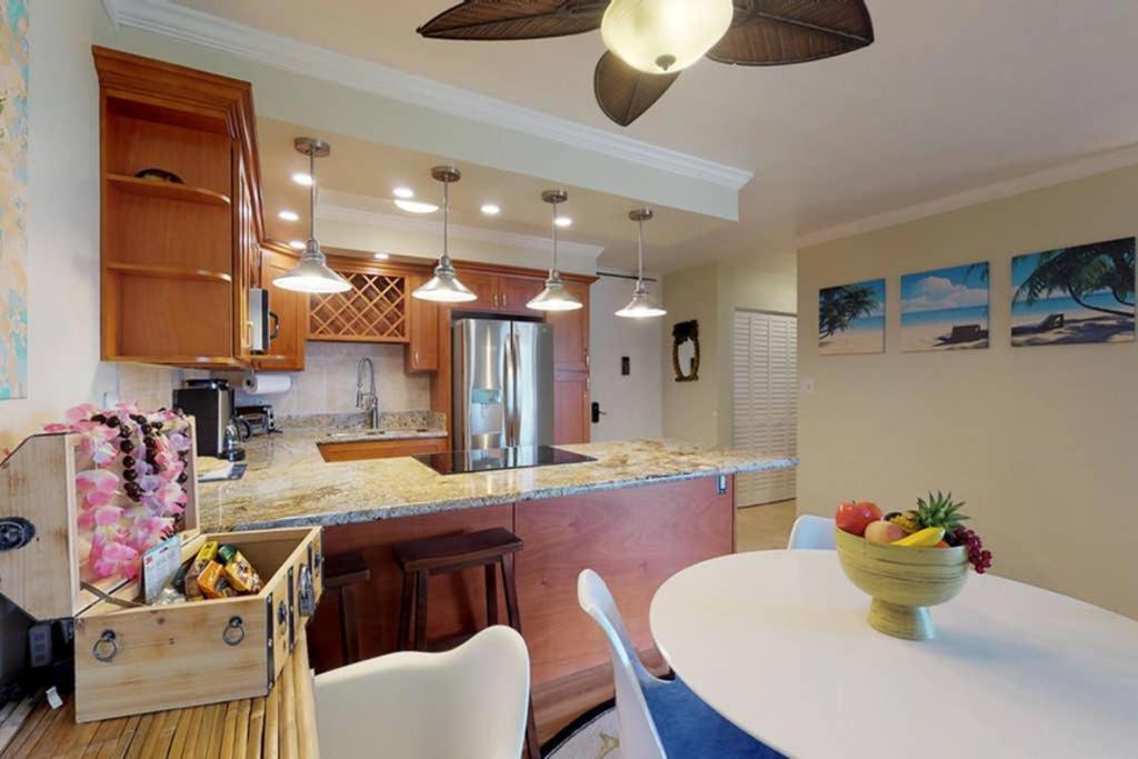 Oceanfront Penthouse With Amazing Views At Kauhale Makai Apartment Kihei Luaran gambar