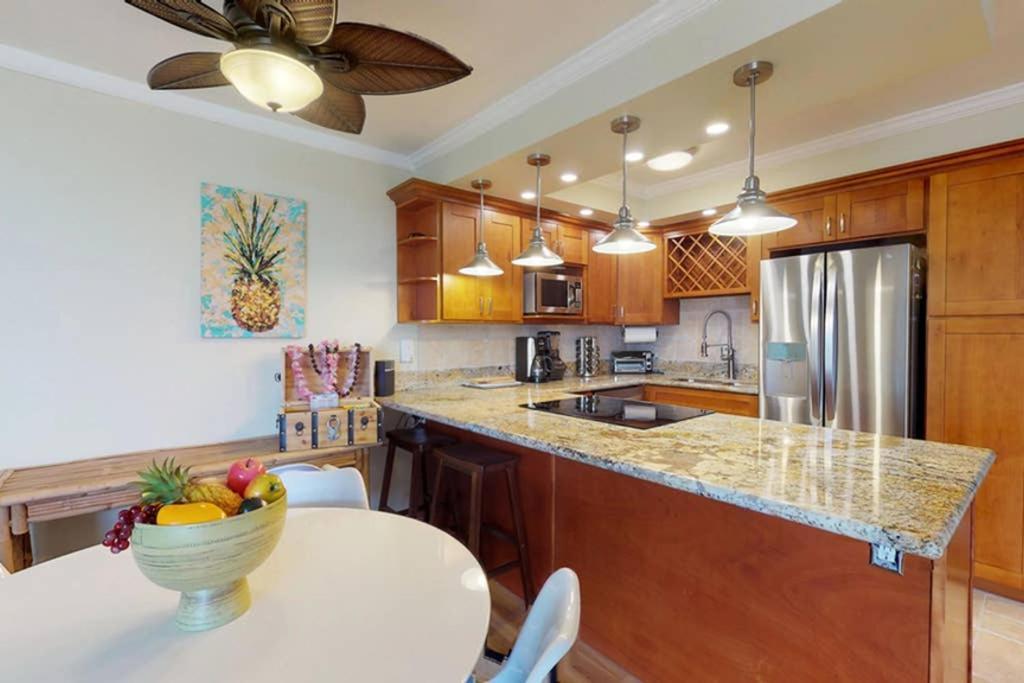 Oceanfront Penthouse With Amazing Views At Kauhale Makai Apartment Kihei Luaran gambar